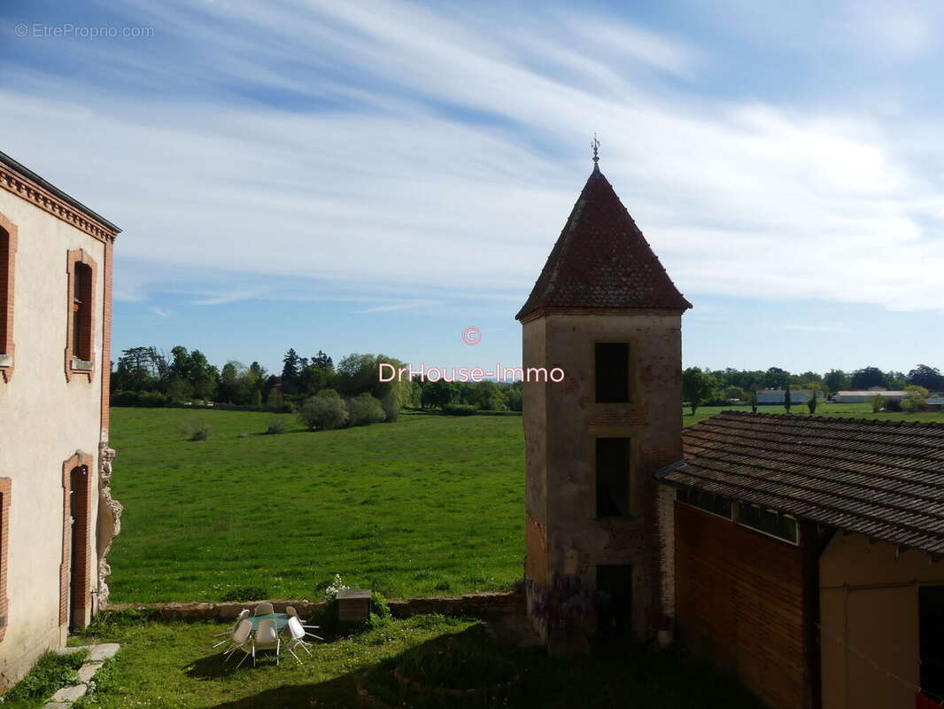 Appartement à LA PACAUDIERE