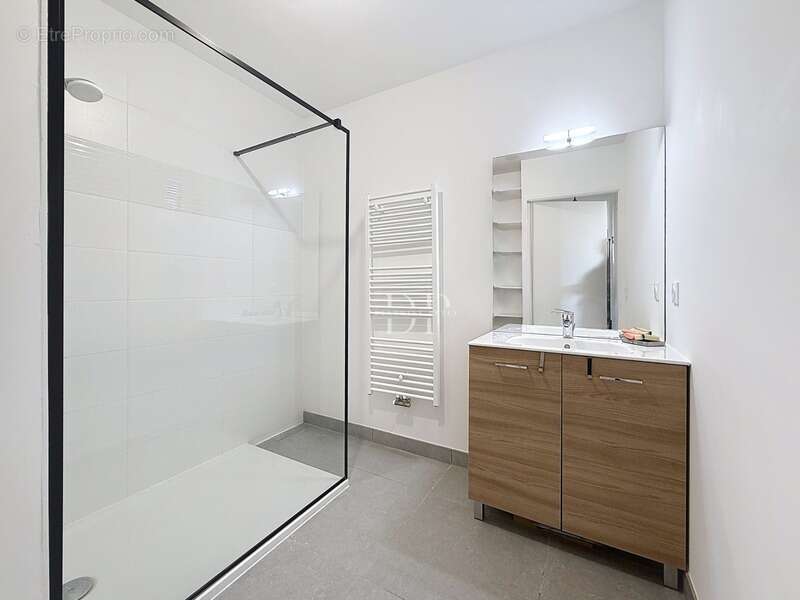 Appartement à CRANVES-SALES