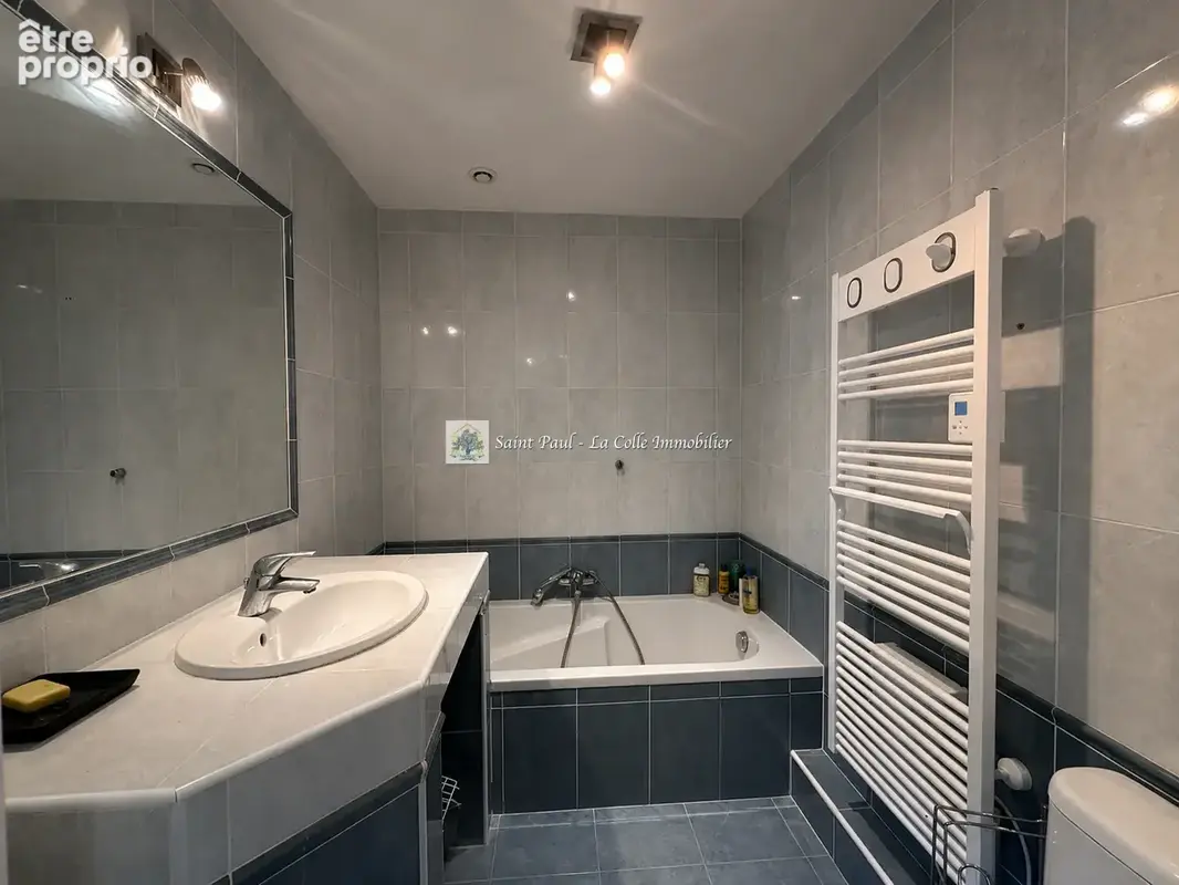 Saint-Paul-de-Vence - Maison avec piscine au coeur d'un environnement verdoyant - photo 18