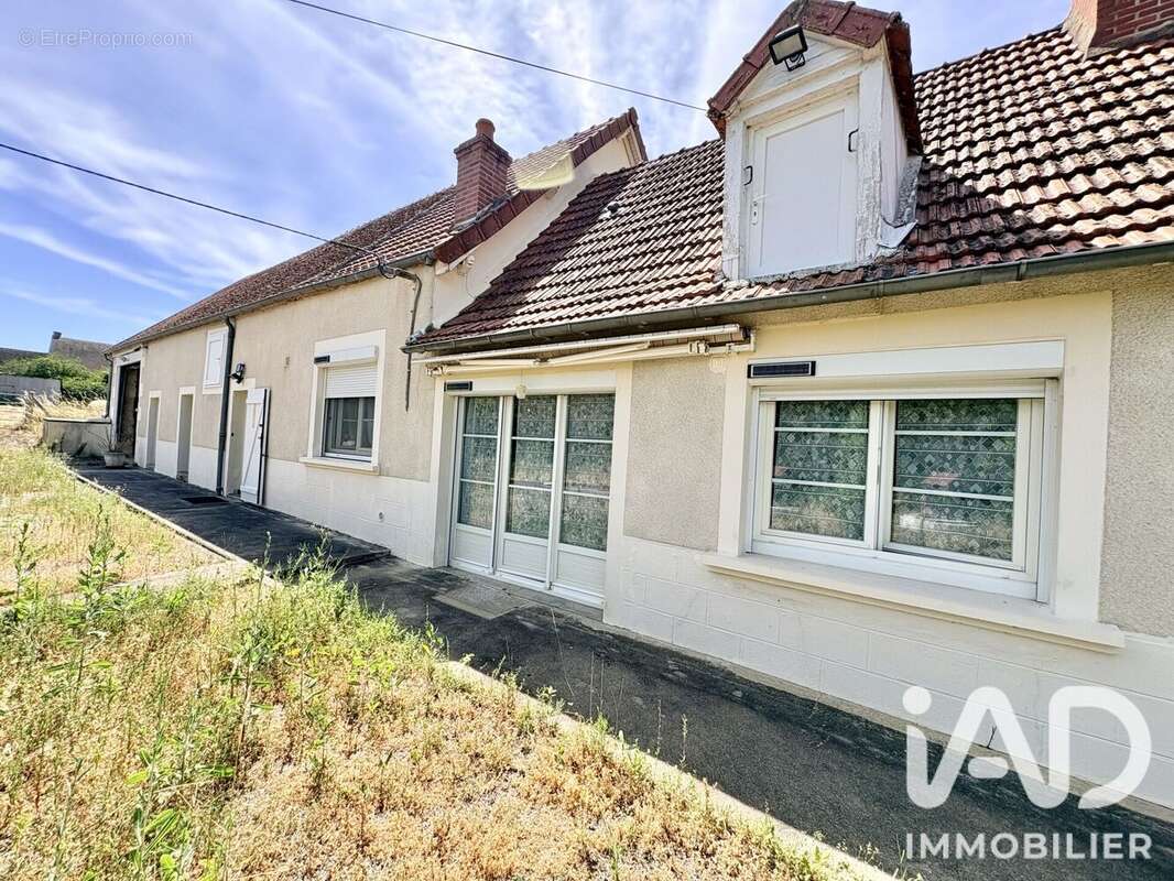 Maison 126 m² à Saint-Saturnin  - photo 8