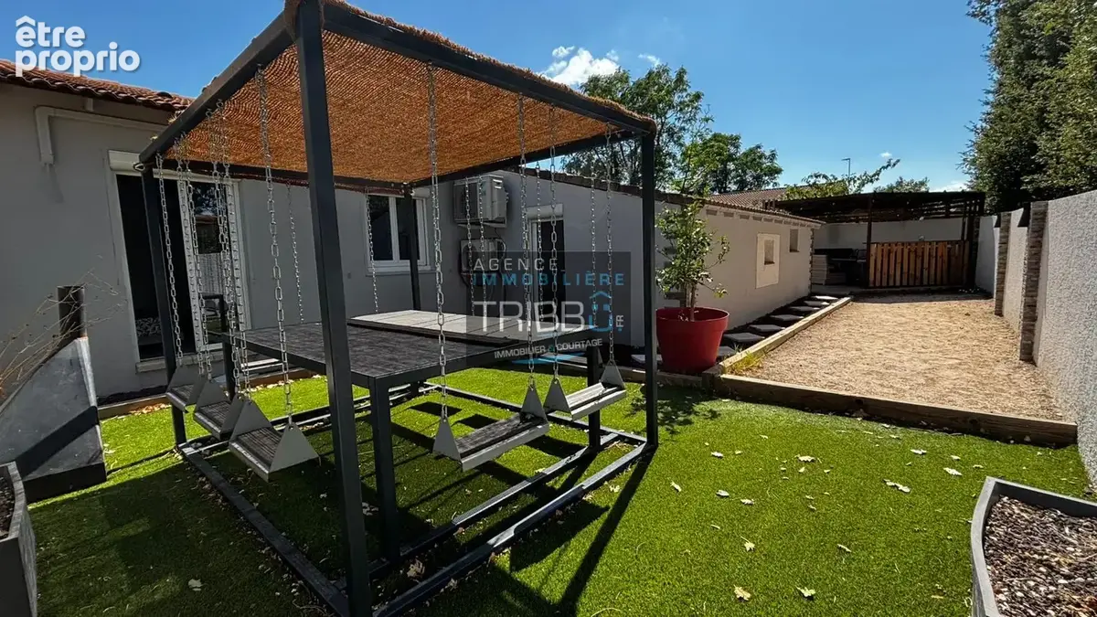 Villa 3 faces de plain pied avec 3 chambres et piscine - photo 15