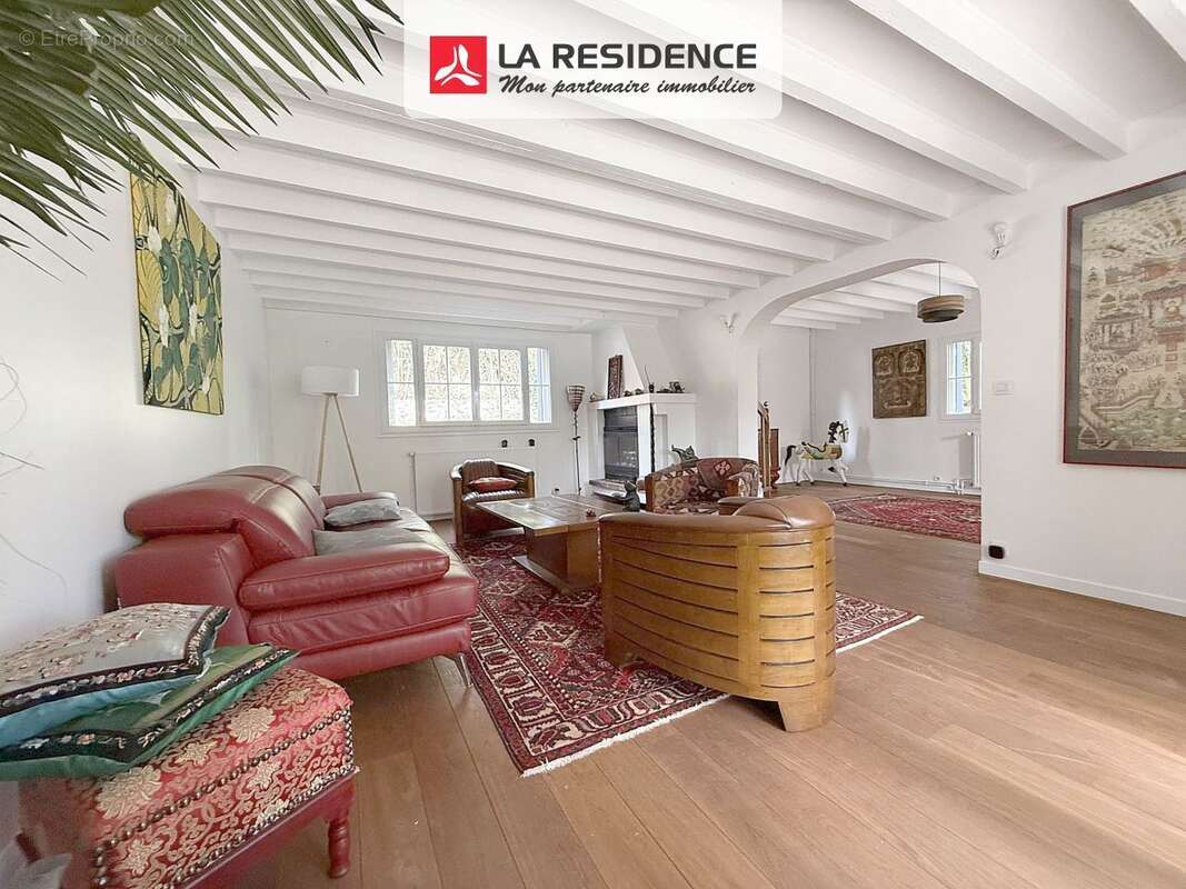 Maison 180 m² à La Roche-Guyon  - photo 2