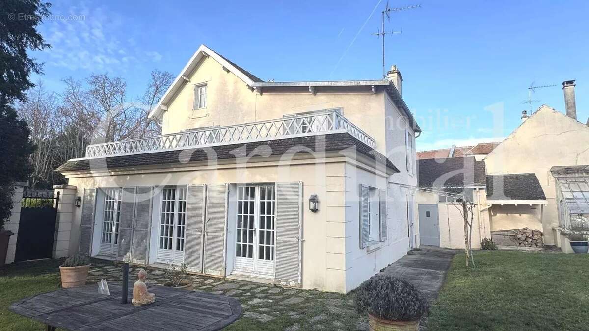 Maison à NOISY-LE-ROI