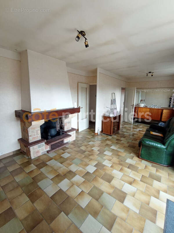 Maison à VILLEMANDEUR