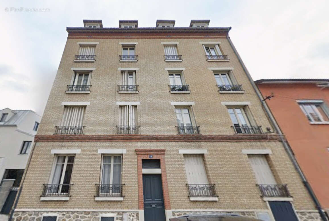 Appartement à COLOMBES