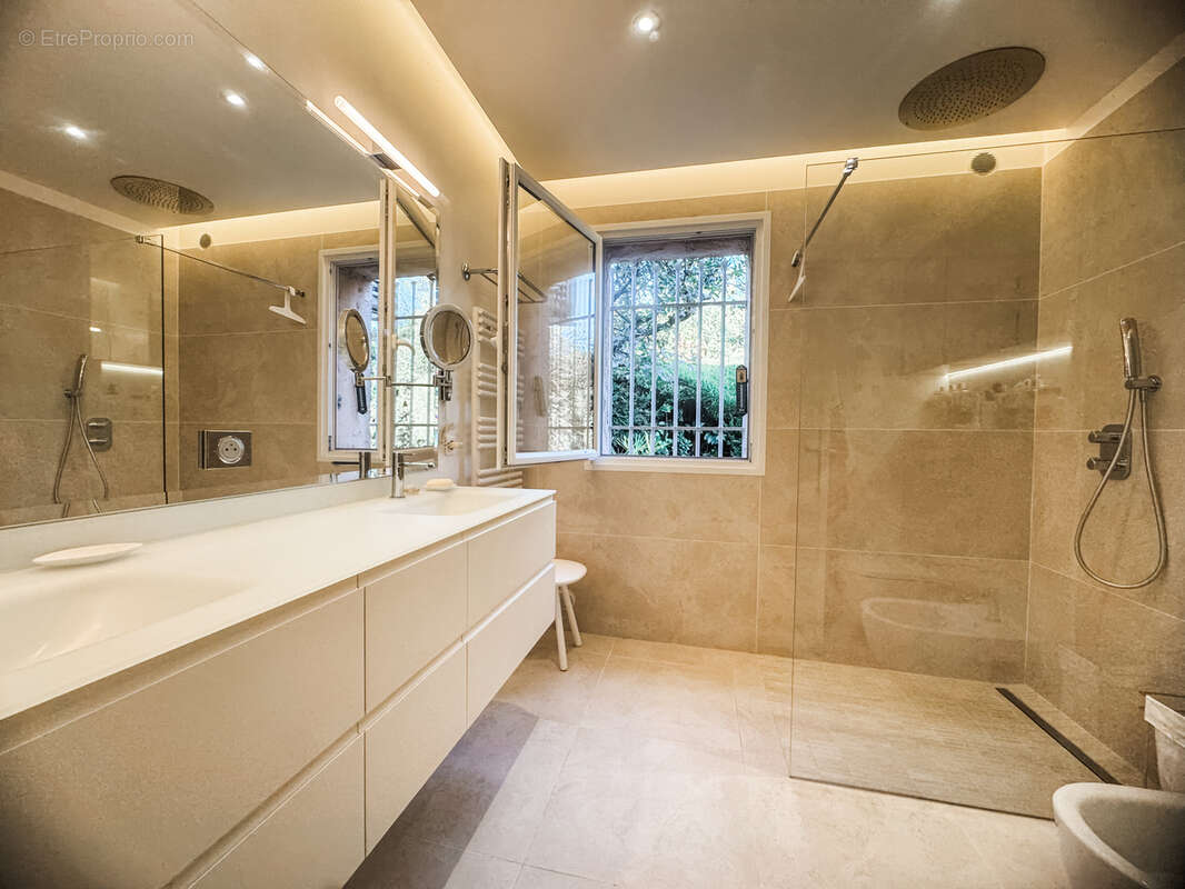 Maison à LA COLLE-SUR-LOUP