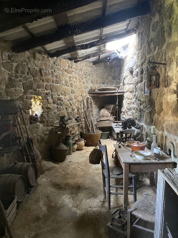 Maison à COLOMBIER-LE-VIEUX