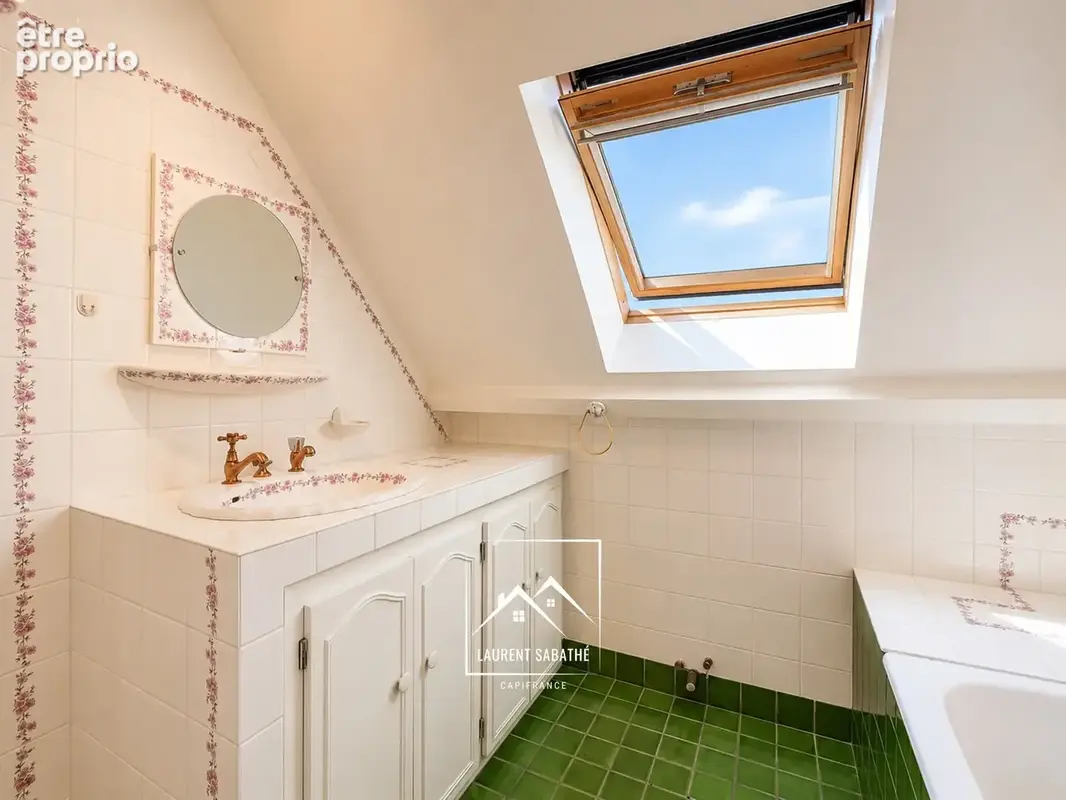 PAU (64) –  À VENDRE - Maison familiale de 213 m² - 5 chambres, bureau et piscine - photo 20