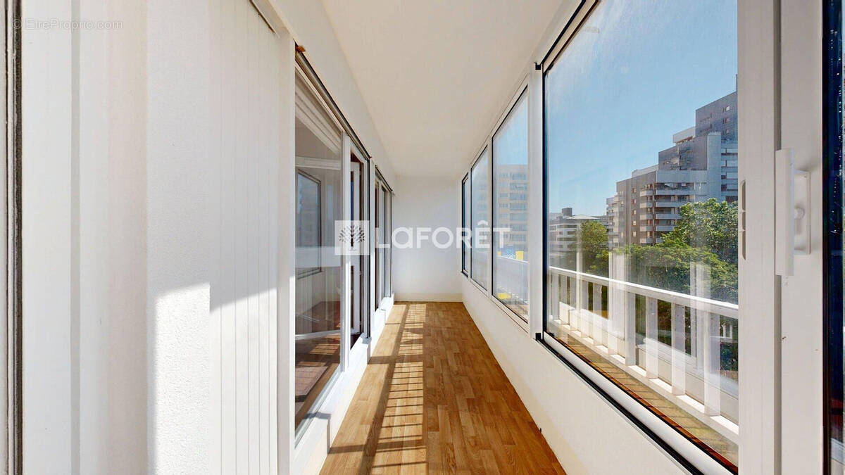 Appartement à NANTERRE