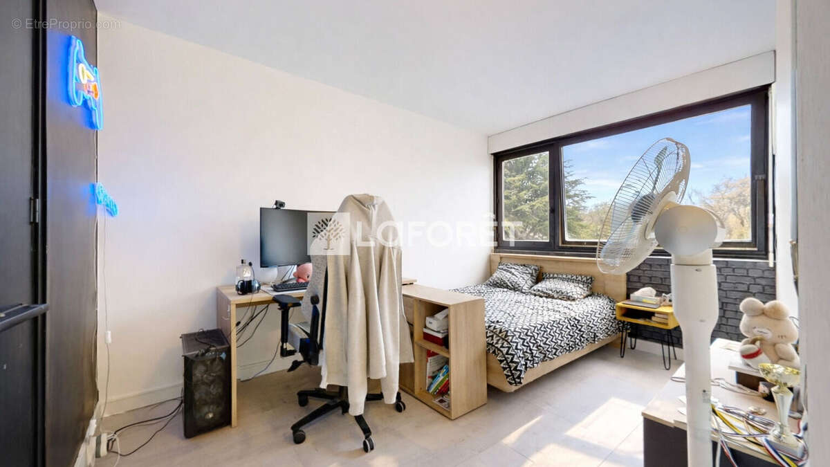 Appartement à VELIZY-VILLACOUBLAY