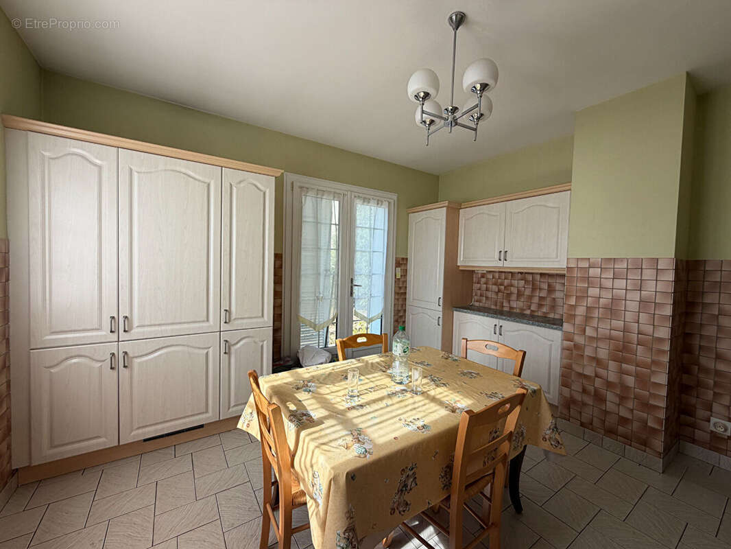 Maison Montlucon 6 pièce(s) 137.24 m2 - photo 5