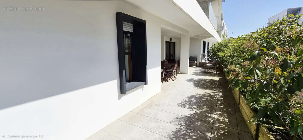 ANGLET   Superbe appartement T4 avec vaste terrasse de 49 m2 - photo 2