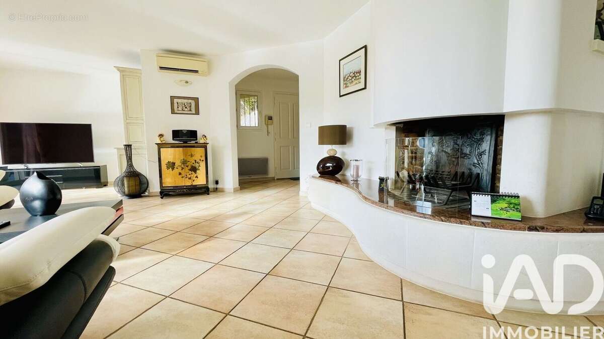 Photo 9 - Maison à LA LONDE-LES-MAURES