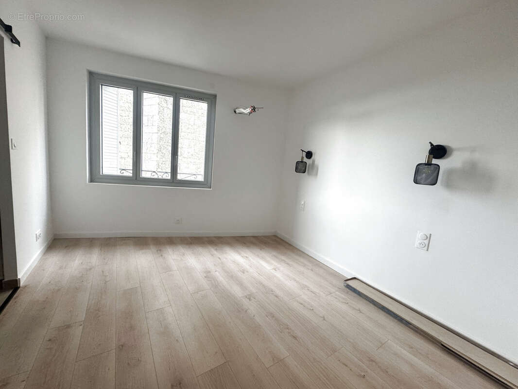 Maison à SAINT-GENIES-DES-MOURGUES