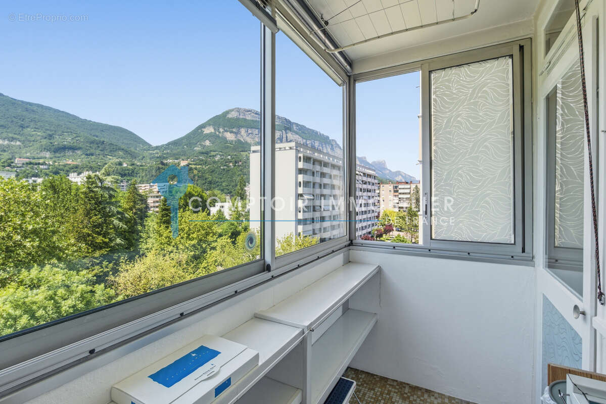 Appartement à MEYLAN