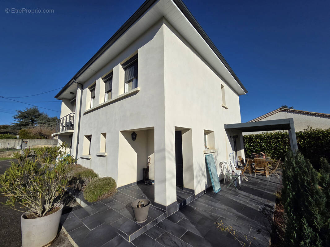 Maison à ROUSSILLON