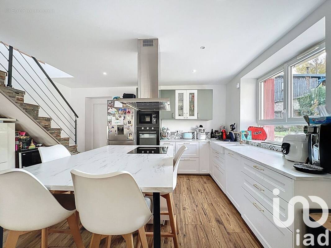 Photo 1 - Maison à BRIE-COMTE-ROBERT