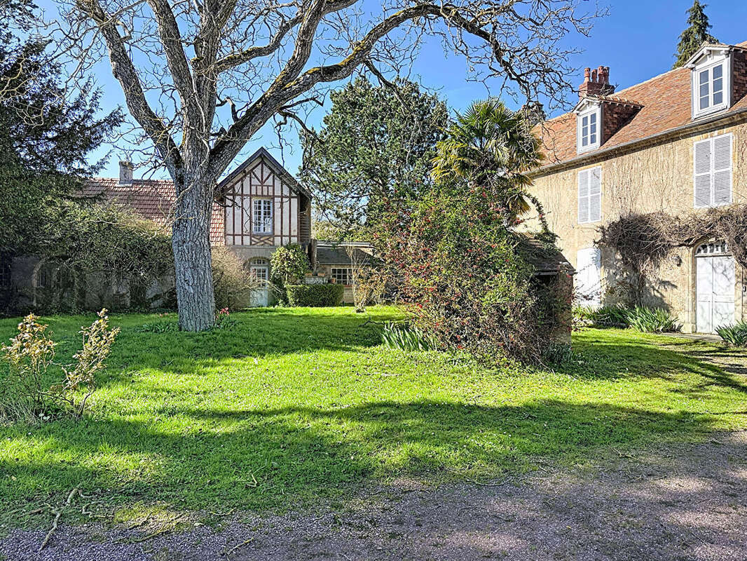 Maison à BIEVILLE-BEUVILLE