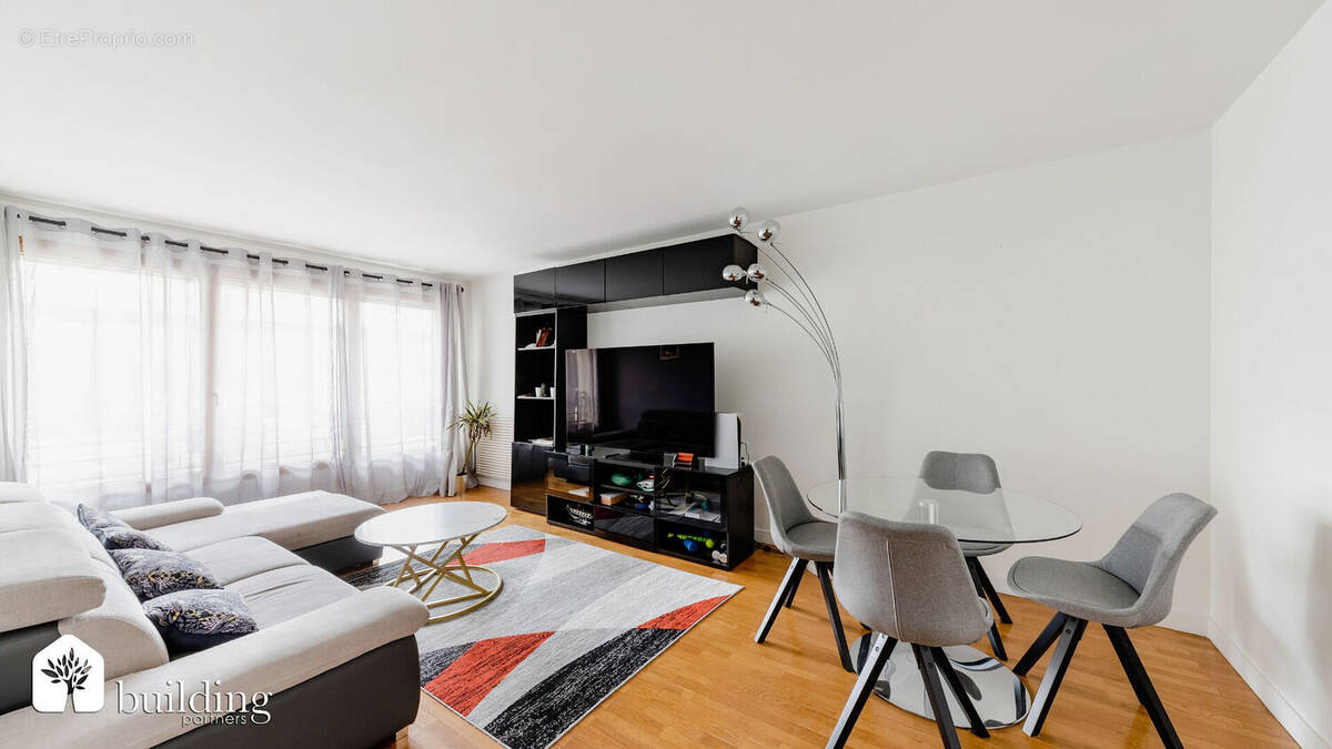 Appartement à LEVALLOIS-PERRET