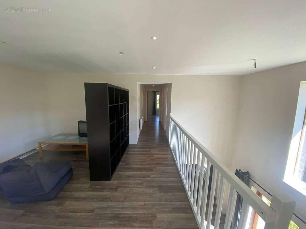 Exclusif, en Bourgogne: Maison rénovée à 10 minutes d'Autun - photo 12