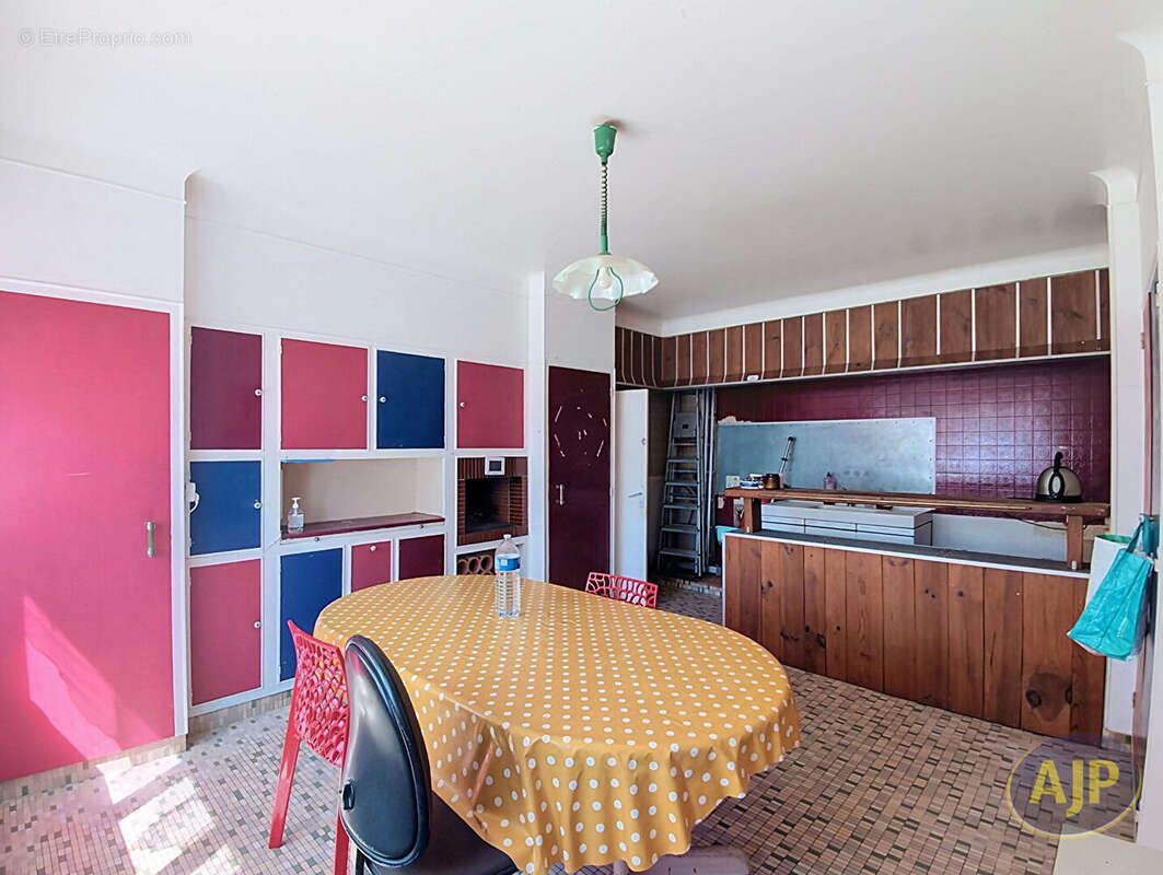 Maison à VIEILLEVIGNE