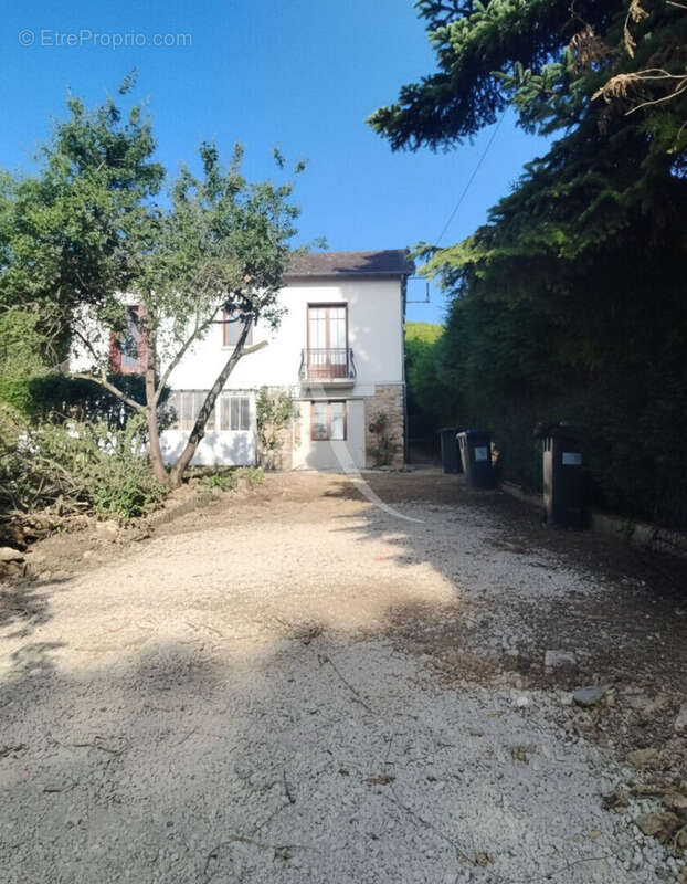 Maison à CREGY-LES-MEAUX
