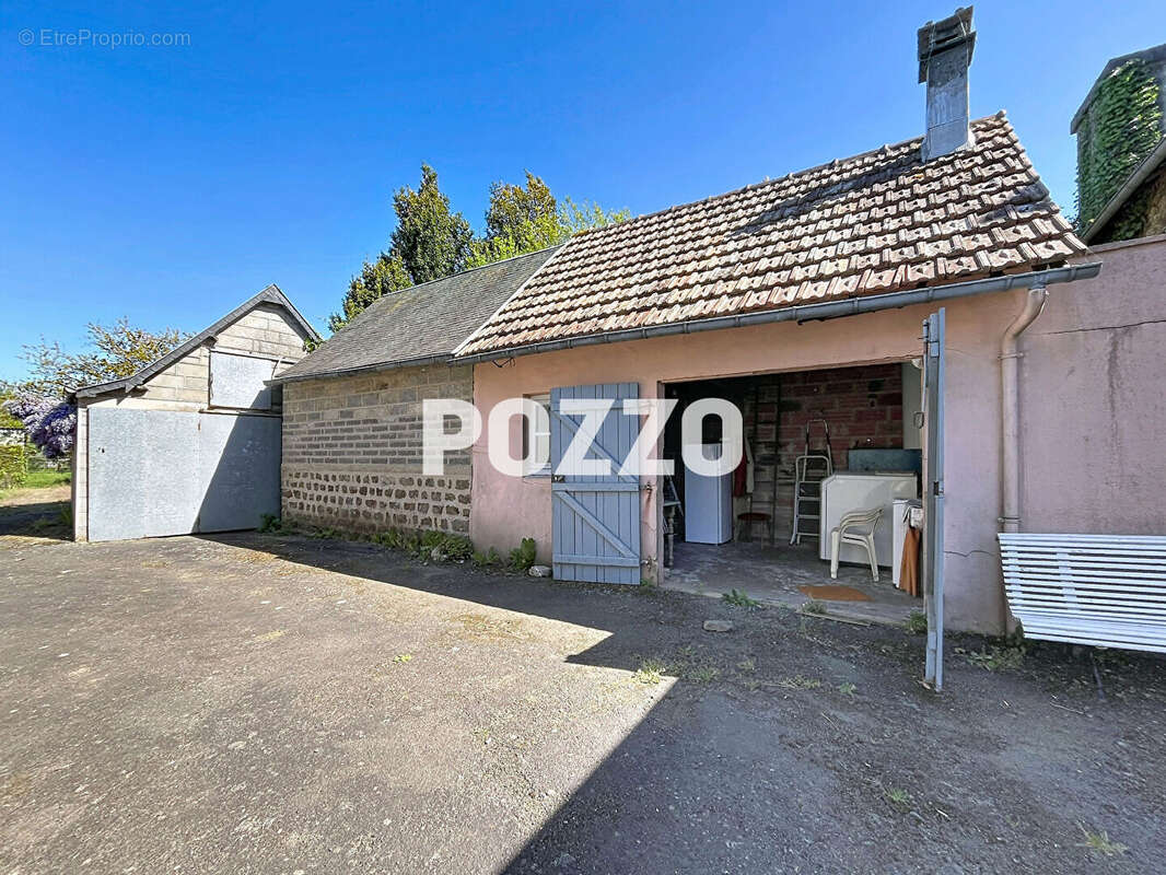 Maison à REFFUVEILLE