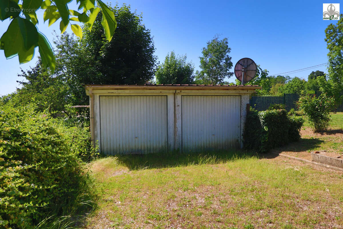 Maison à POUILLY-SUR-SAONE