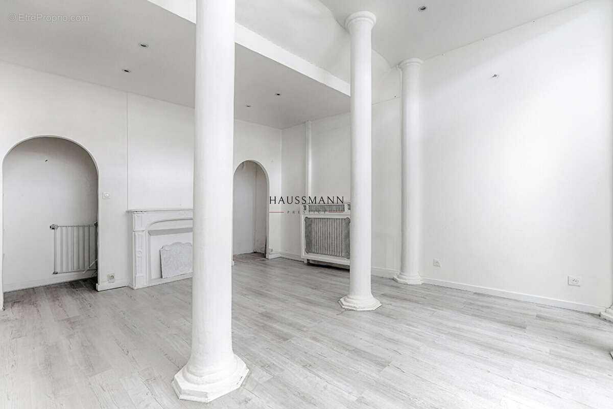 Appartement à PARIS-8E