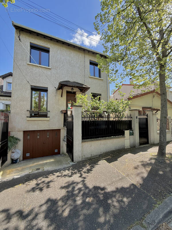 Maison à AULNAY-SOUS-BOIS
