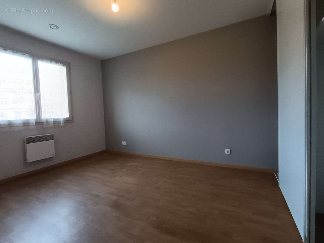 Maison à VICQ-SUR-BREUILH