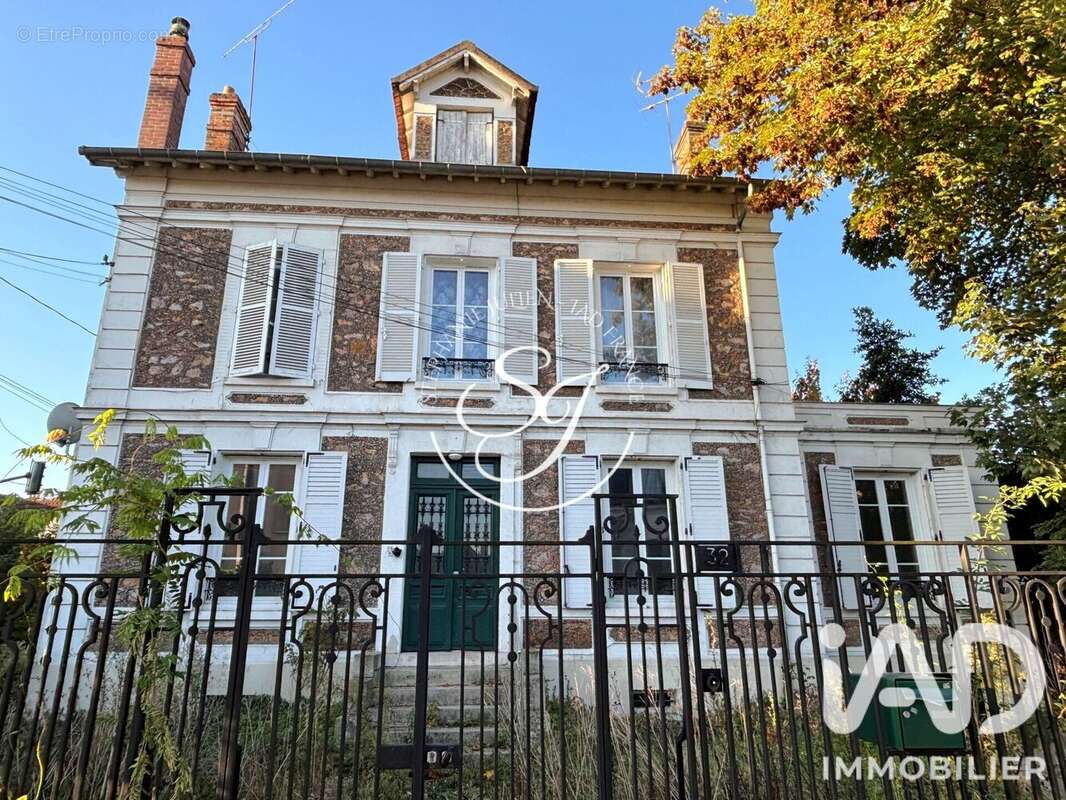 Photo 9 - Appartement à CORBEIL-ESSONNES