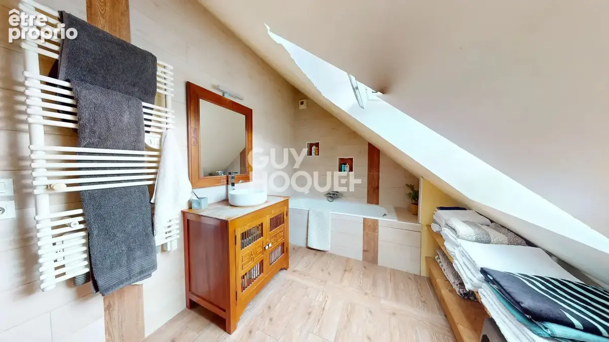 Maison Isigny Le Buat - photo 11