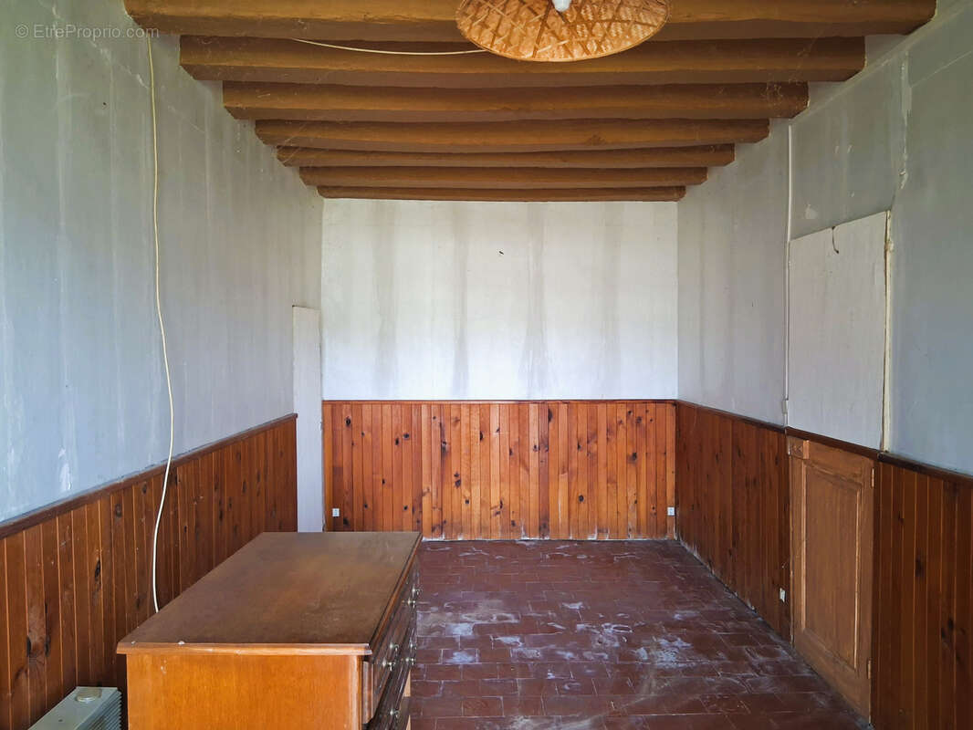 Corps de ferme type longère à rénover sur 2,14 ha - photo 7