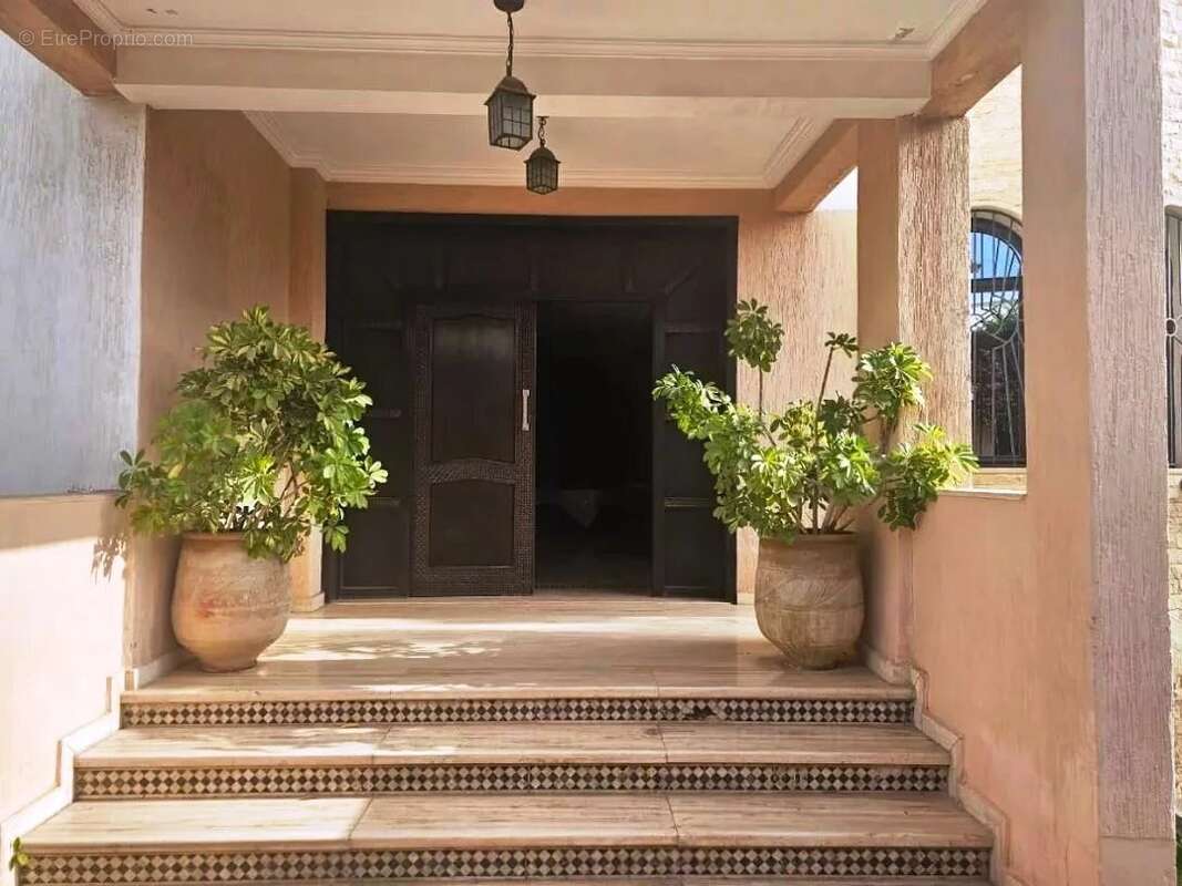 Villa de Prestige à vendre à Illigh Agadir – Vue Mer et Montagne - photo 5
