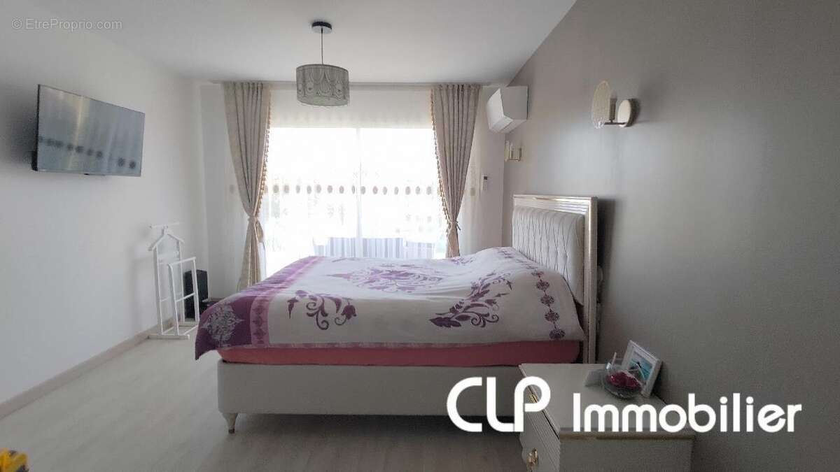 Maison 137 m² à Montelimar  - photo 4