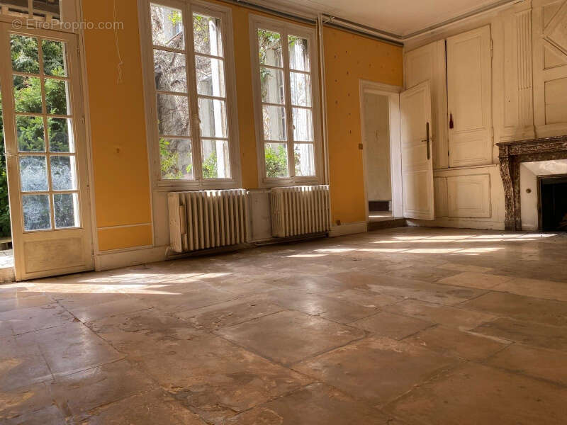 Maison bourgeoise centre ville avec jardin proche Troyes - photo 13