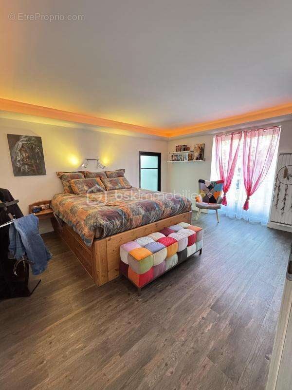 Maison à EVRY-GREGY-SUR-YERRE