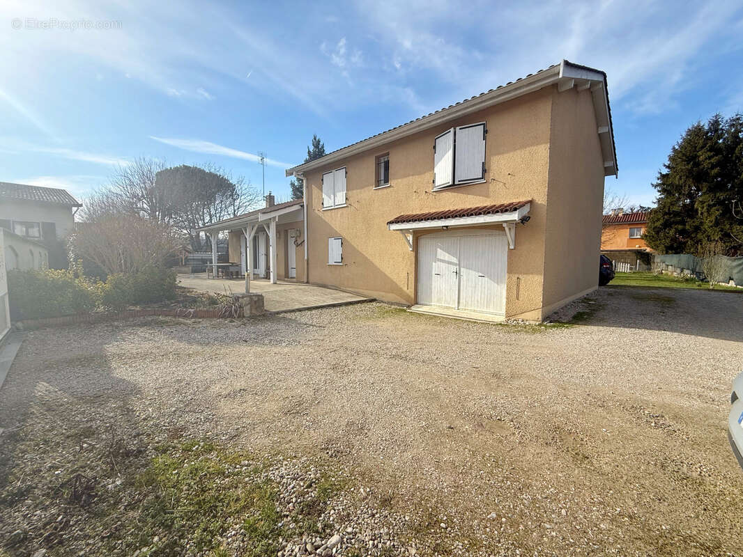 Maison à PRIAY