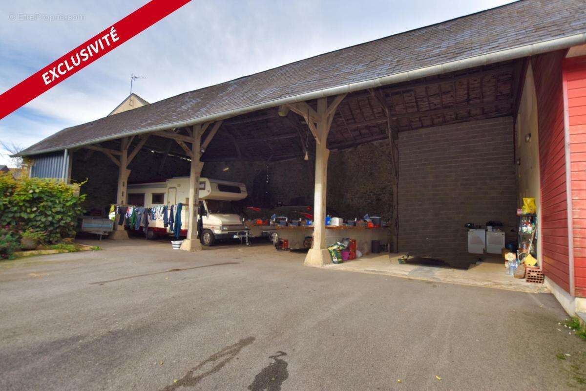 Maison à PLOMODIERN