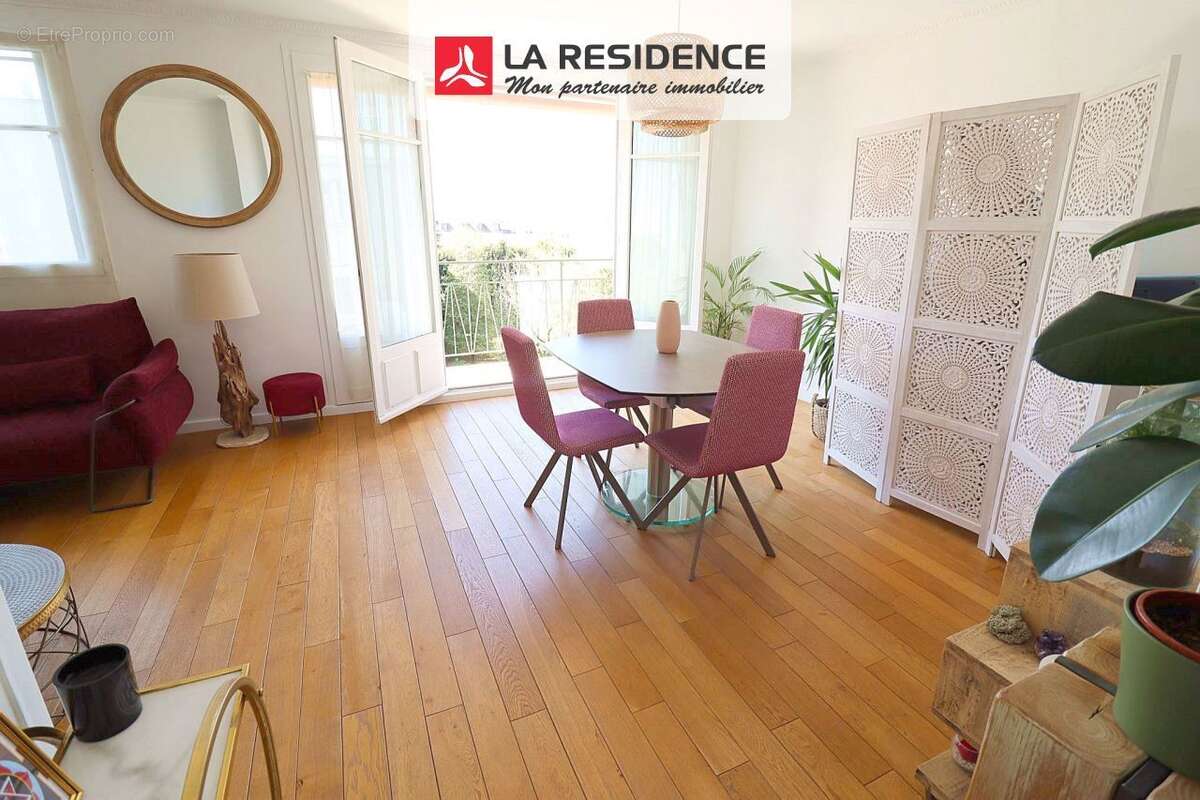 Appartement à VERSAILLES