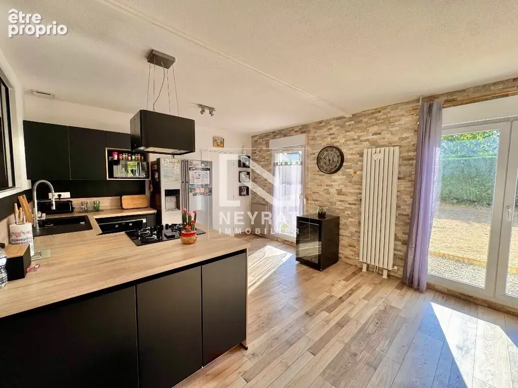 Une maison de plain-pied rénovée, avec extérieur et garage, dans un secteur recherché : une opportunité rare sur Sennecey-le-Gra - photo 8