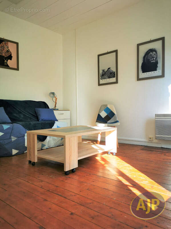 Appartement à SEGRE