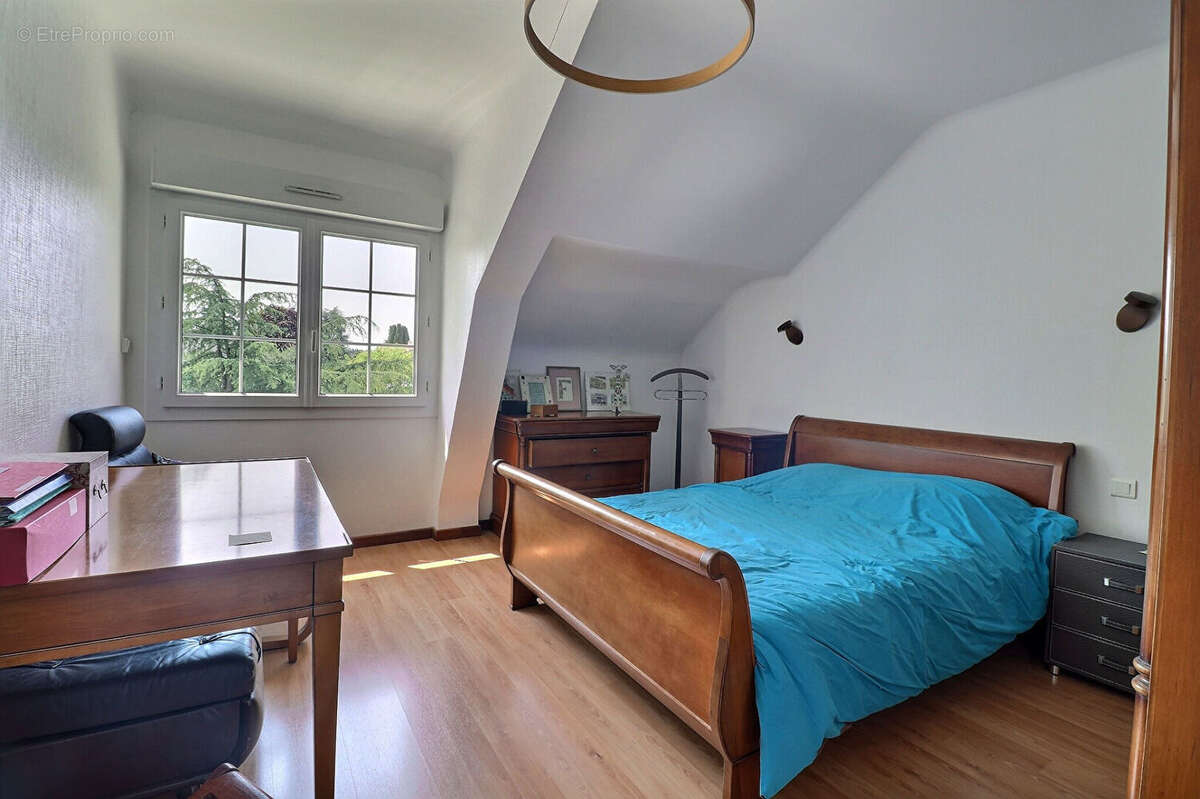 Maison à SAINT-SEBASTIEN-SUR-LOIRE