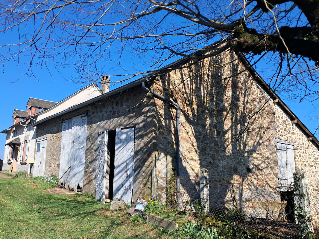 Maison à MASSERET