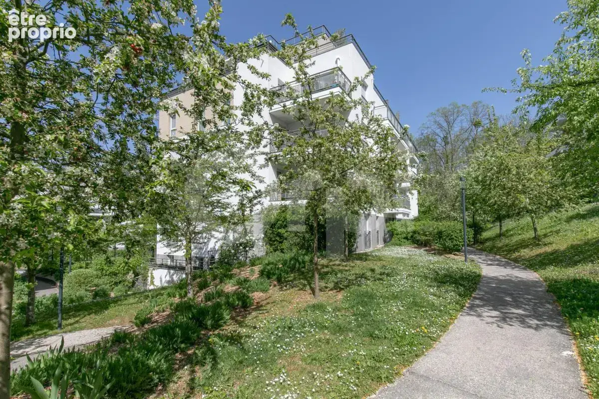 Appartement À Vendre - photo 2