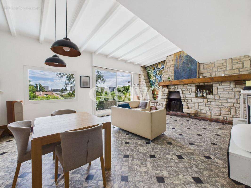 Maison à LE PLESSIS-ROBINSON