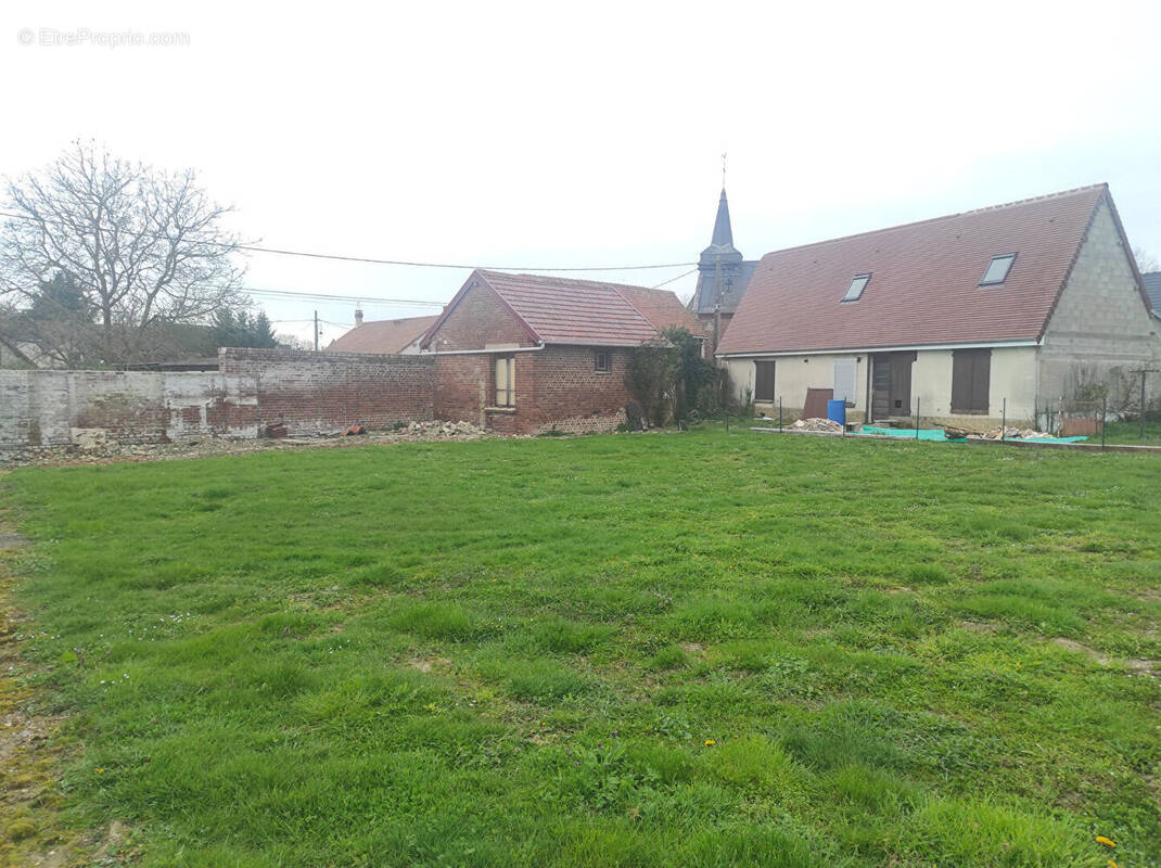 Terrain à LE PLESSIER-SUR-BULLES