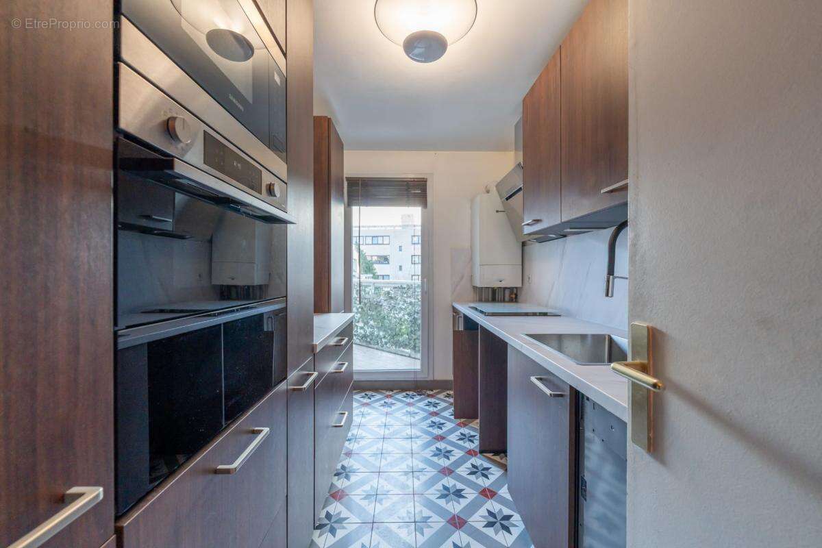 Appartement à ASNIERES-SUR-SEINE