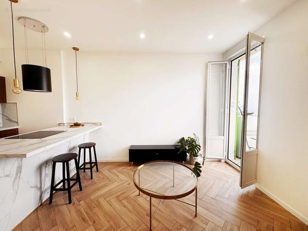 Studio neuf à proximité immédiate de Monaco, prestations haut-de-gamme, terrasse - photo 6